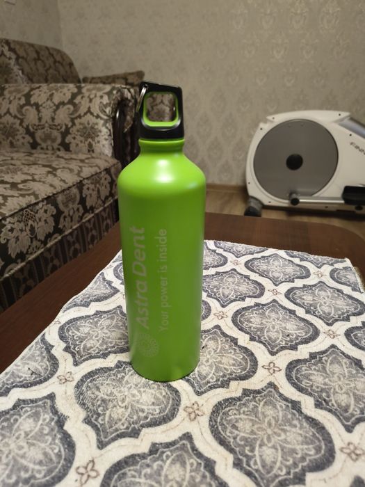 Спортивная бутылка металлическая новая