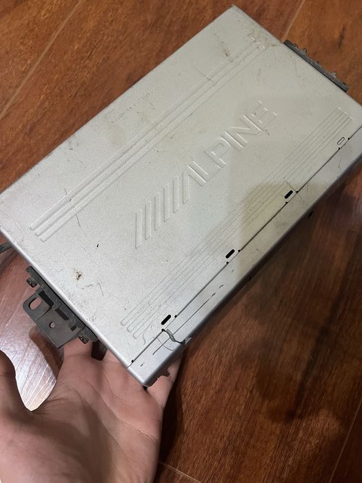 Cd чейнджер Alpine CHA-S624 для 6 дисков