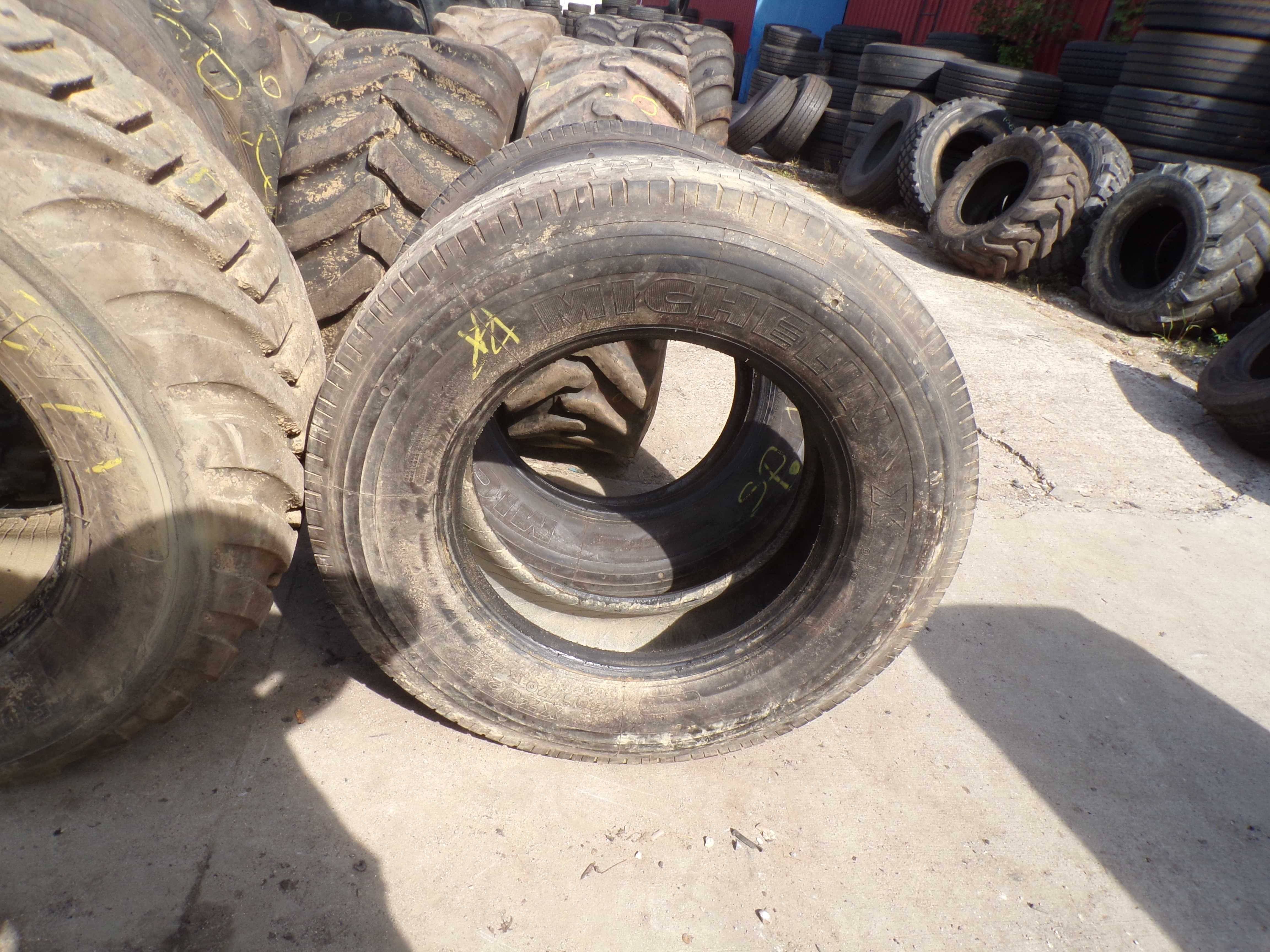 Opona 305/70R22.5 MICHELIN XZU 2 T (700 netto)