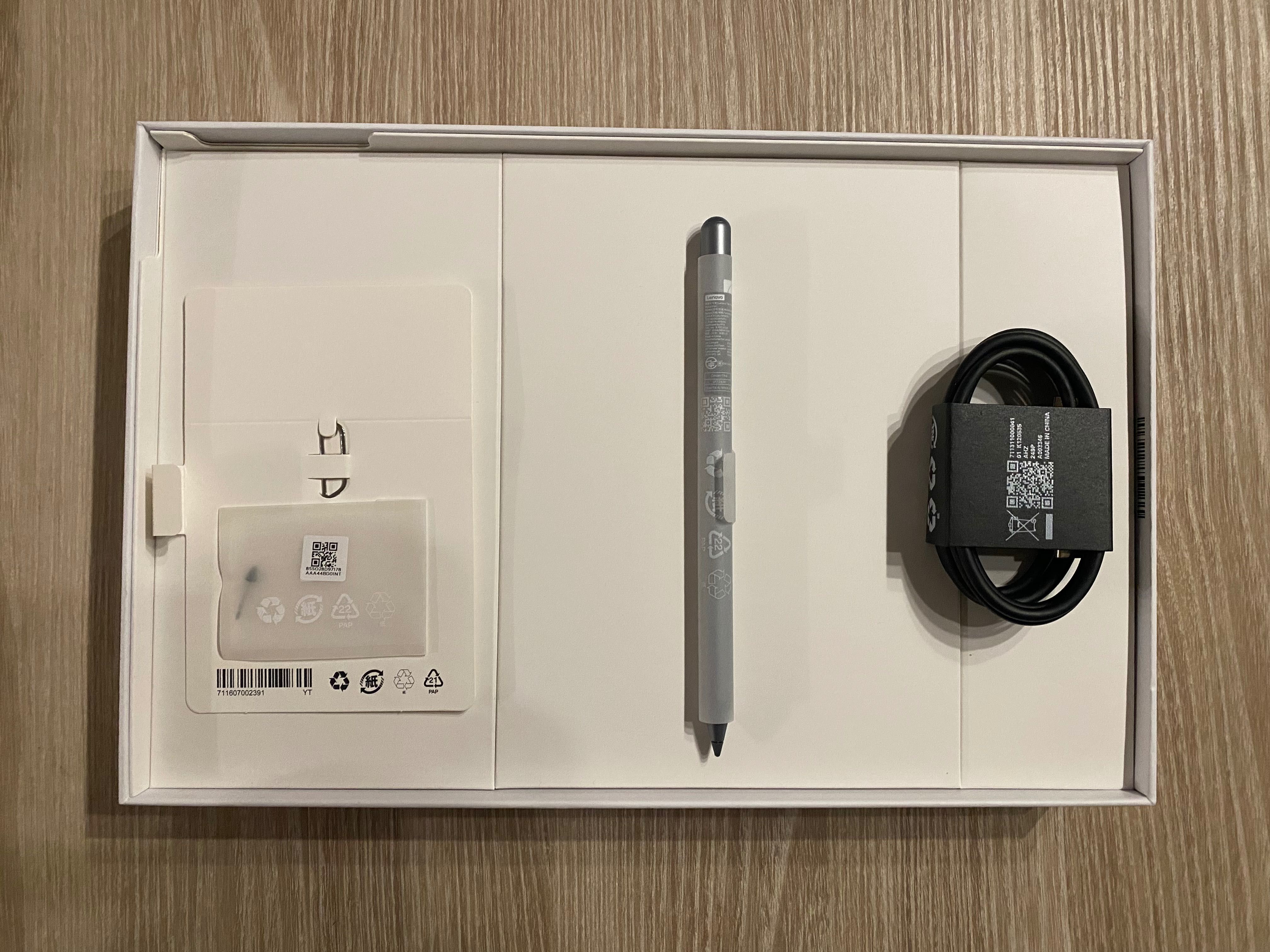 Tablet LENOVO IdeaTab Pro (12,7'', 256 GB, RAM: 8 GB, Gris) + Caneta