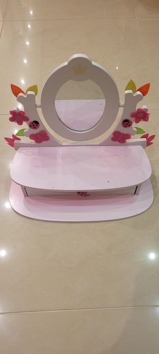 Toaletka drewniana zabawka