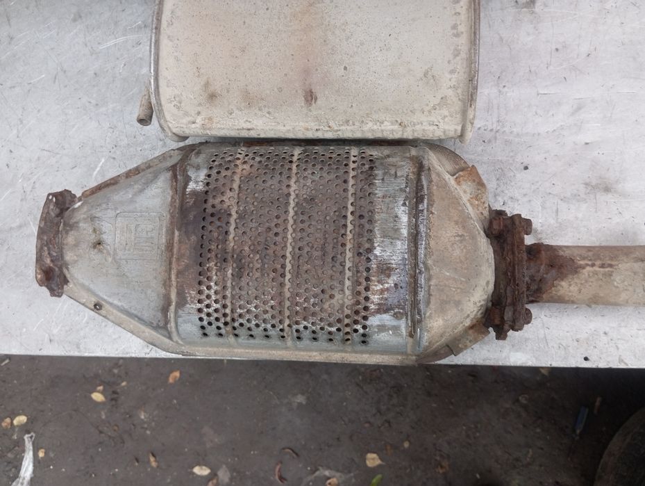 Глушник Опель Омега А/ Opel Omega A універсал вихлопна система