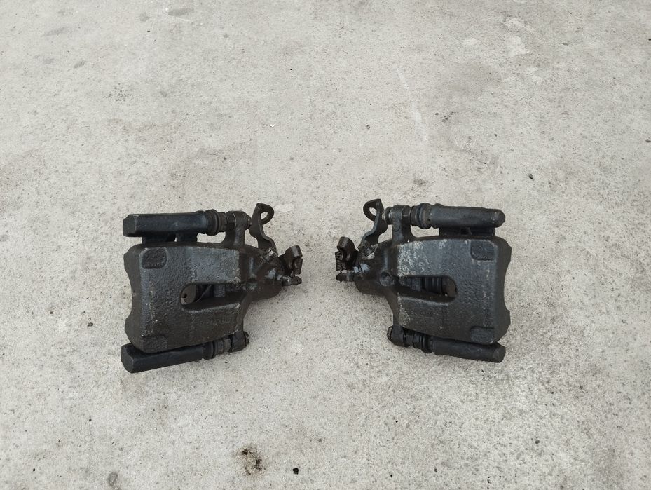 Суппорт задний тормозной Renault Scenic II Megane II