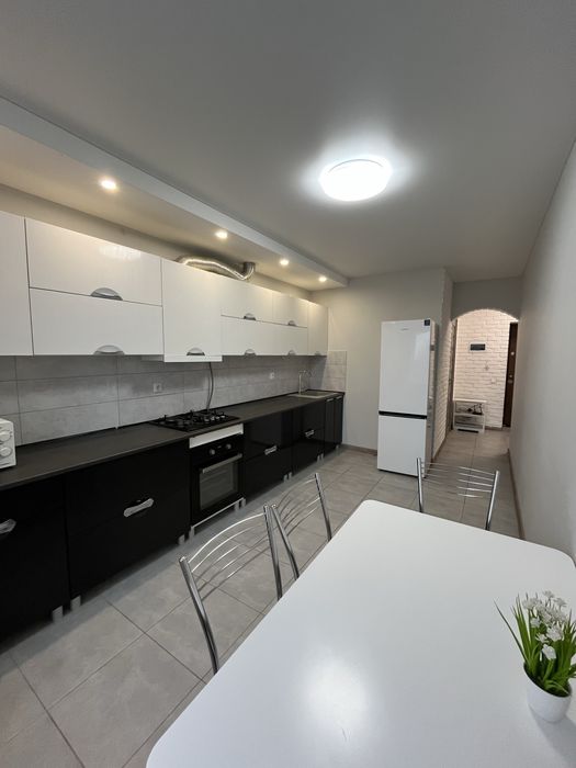 ОРЕНДА! Однокімнатна квартира на вул.Зоряна