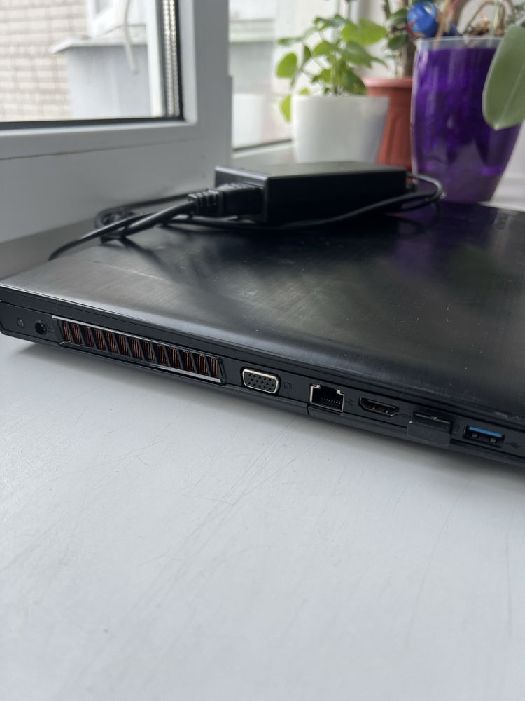 Lenovo Ideapad Y500 (15.4, i7-3630QM, 8Gb, GT 750M 2Gb, SSD 250Gb)