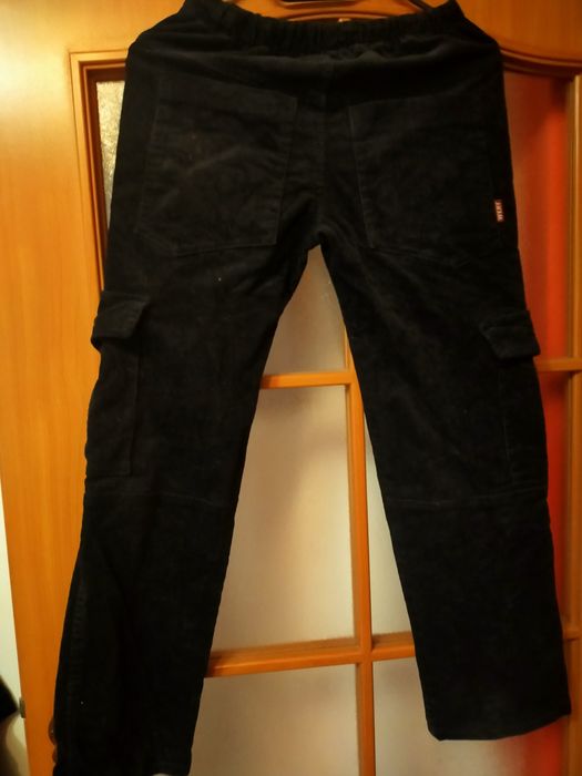 Spodnie sztruksy chłopięce