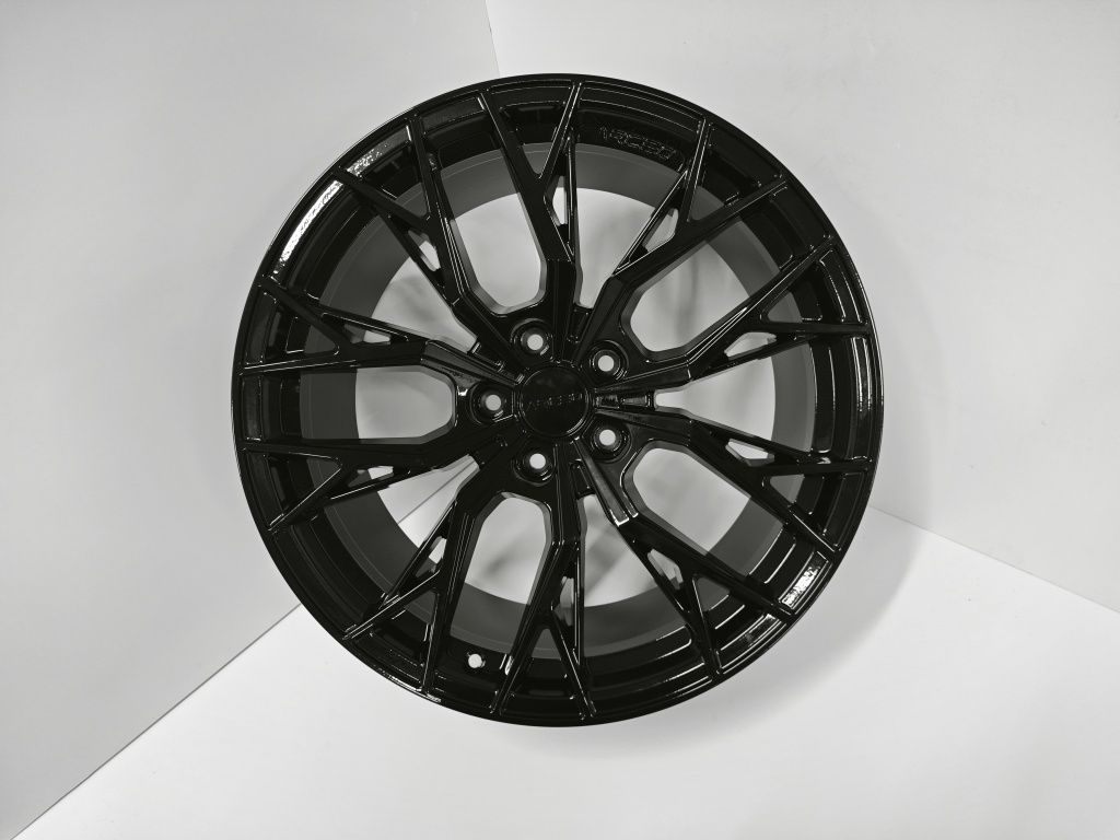Felgi Arceo Roma 19 " 5x112 et 45 czarny połysk