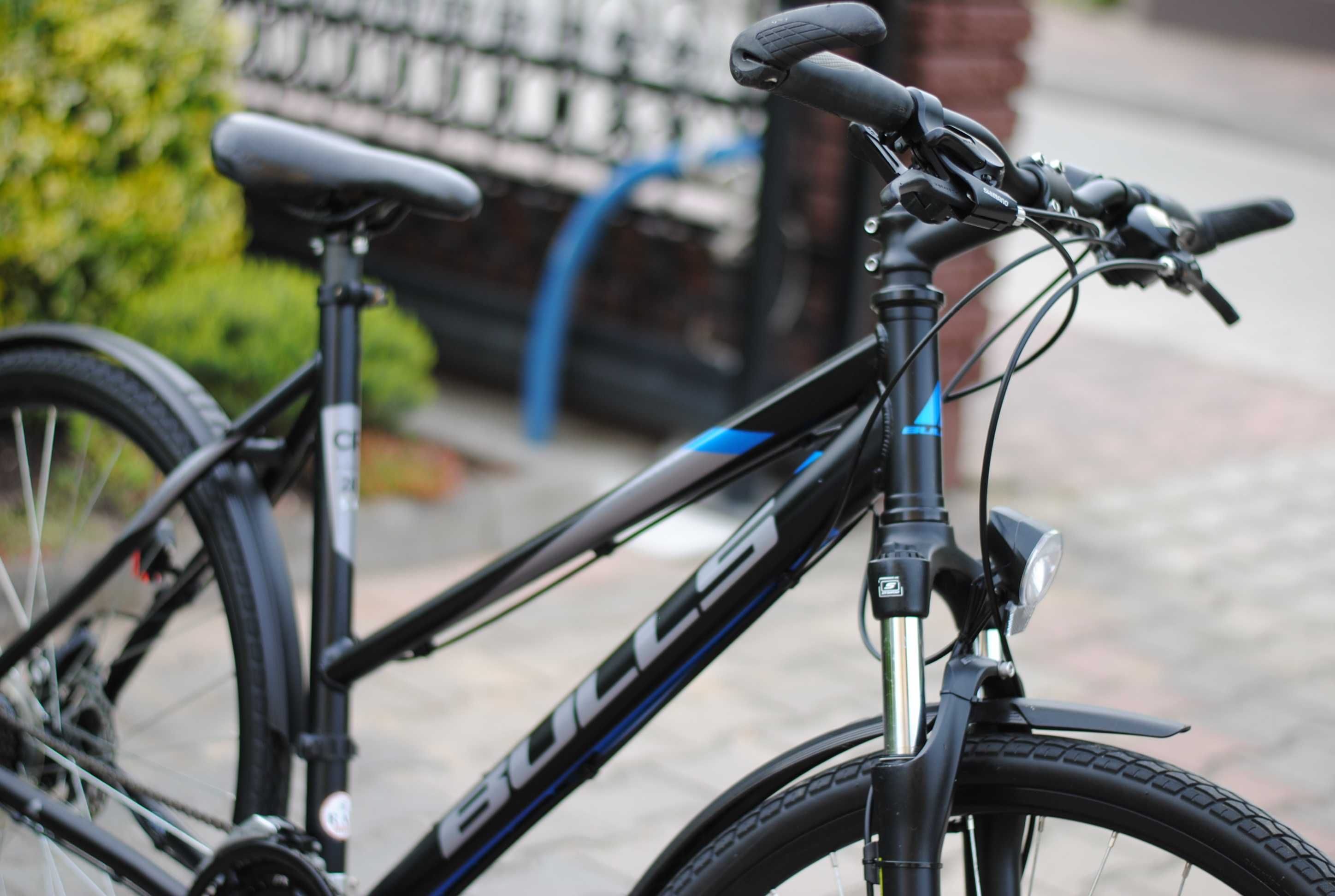 Crossowy rower firmy Bulls Cross Street osprzęt shimano, tarcze