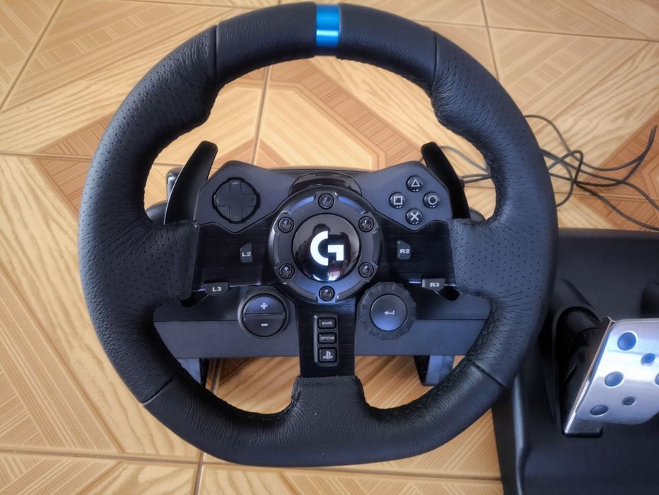 Logitech g923 PS4/PS5/PC