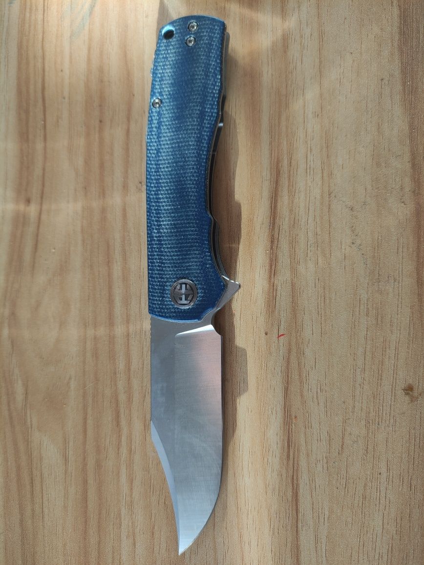 Nóż Petrified Fish PF P03 niebieski