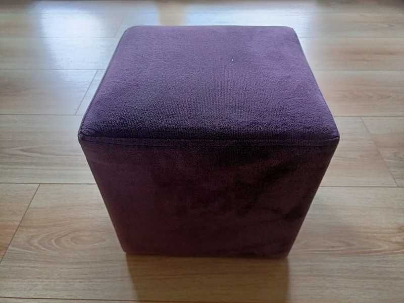 Pufy welurowe komplet