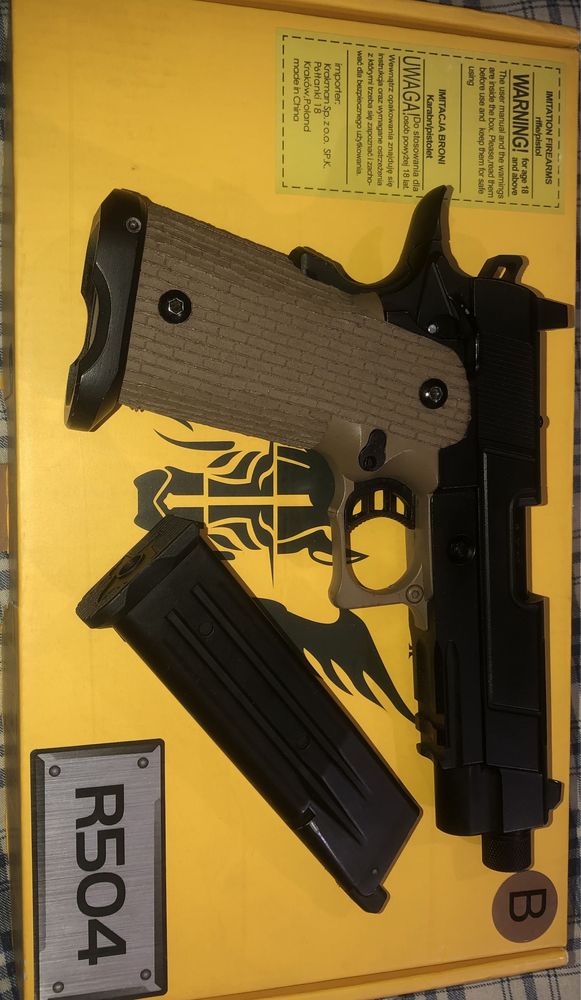 Airsoft pistola R504