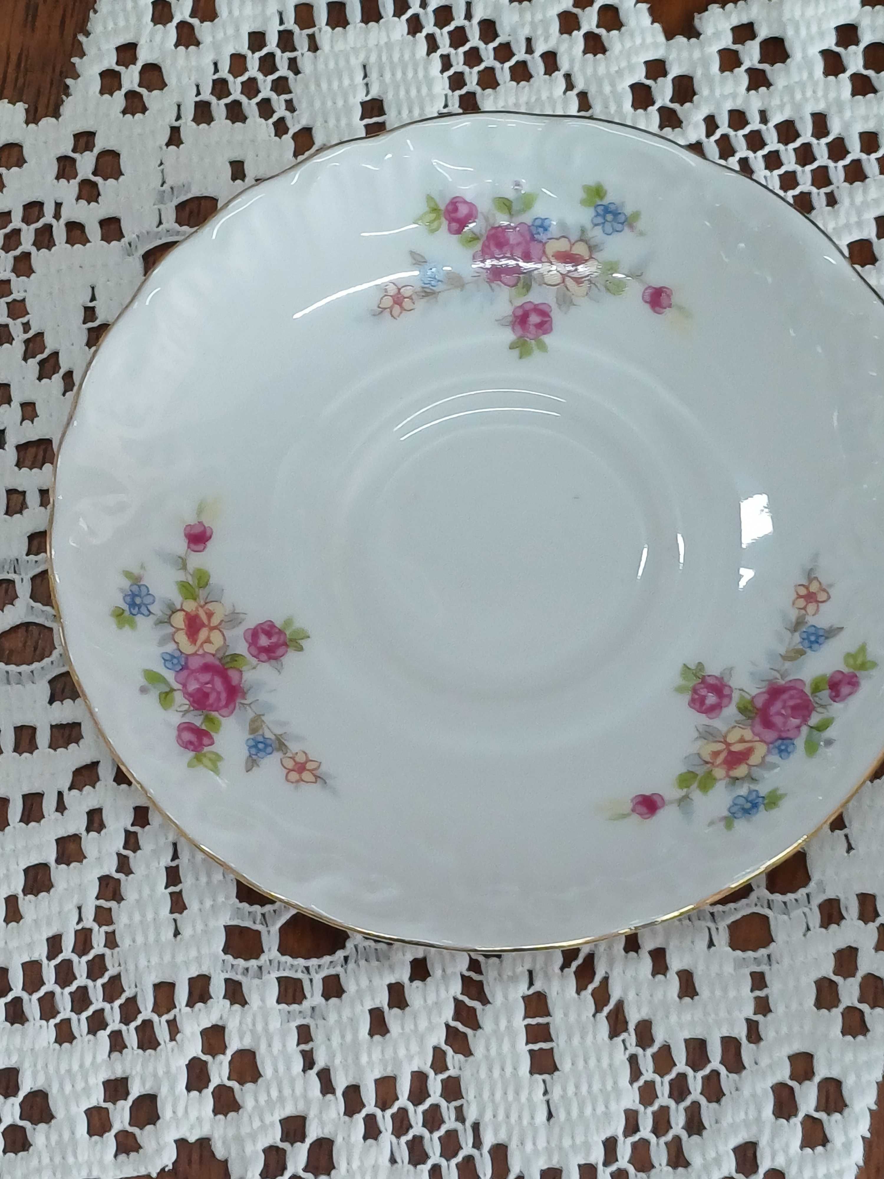 Filiżanka porcelana Collection Prestige Francja (P.4280)