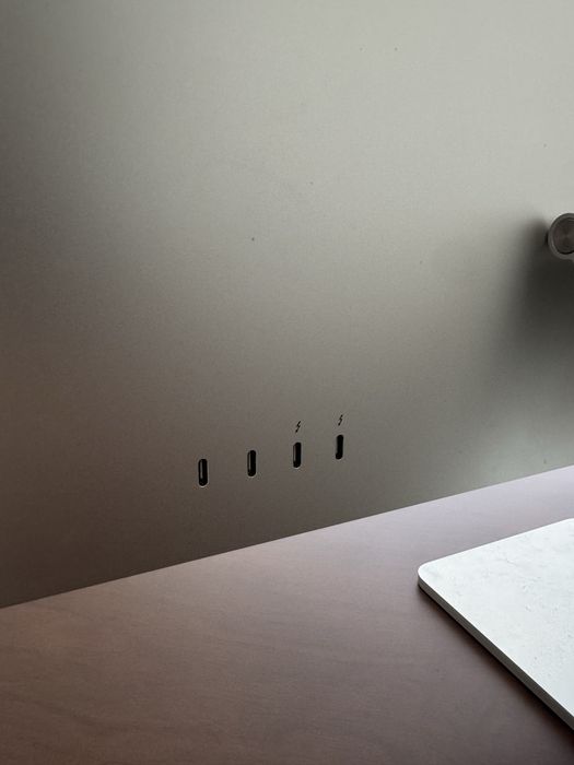 iMac 24" M1 (2021) – 16GB RAM – Impeccable, Like New64738294196227123