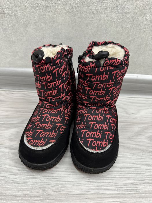 Продам зимние ботинки на девочку