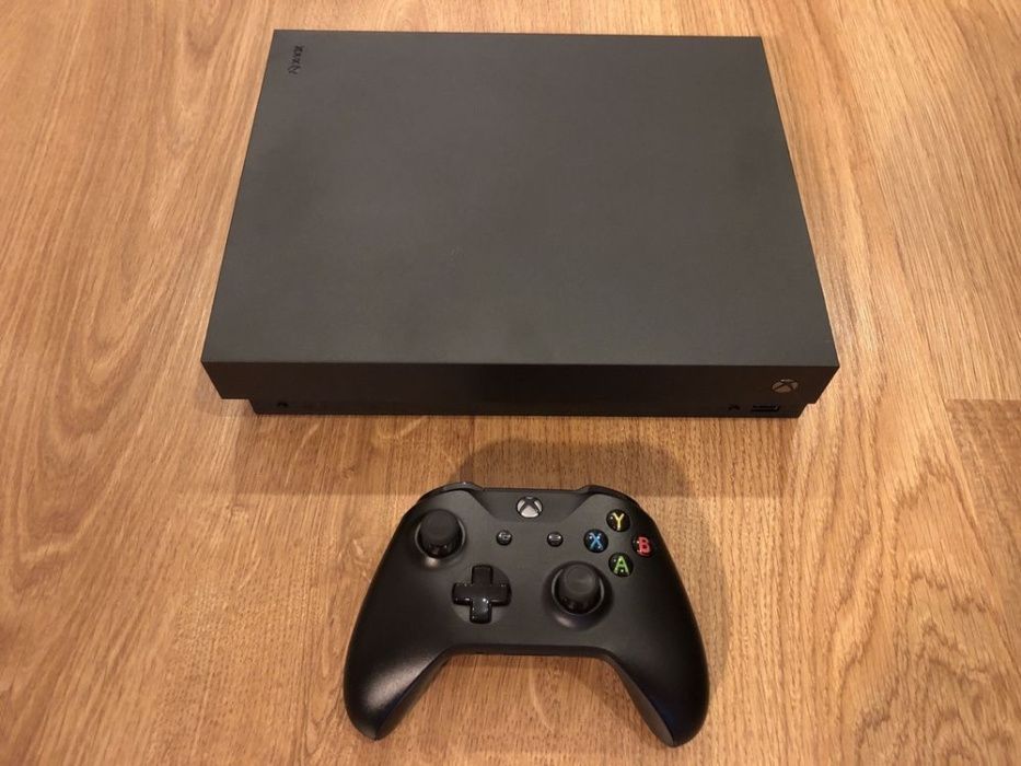 XBOX One X 1tb + 1 Jogo Ghost Recon
