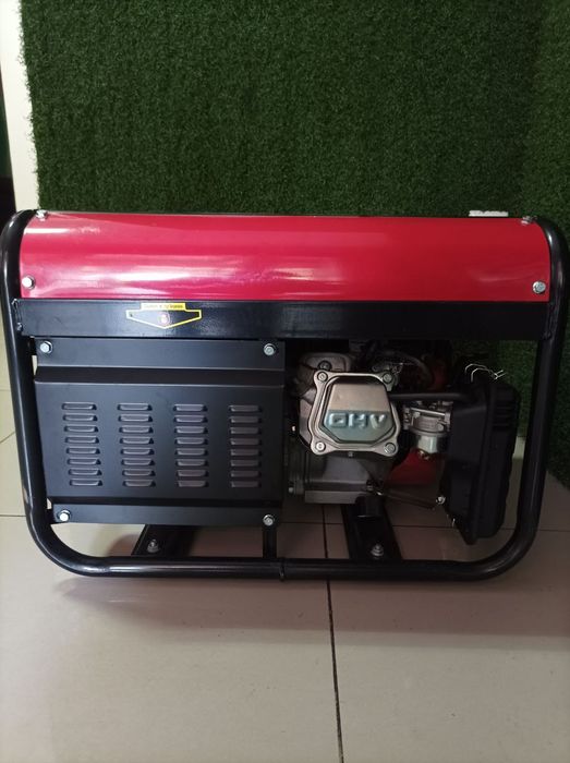 Генератор 3 фази 2.5-3.0 кВт GERMAN SIAHL GS8500

GS8500