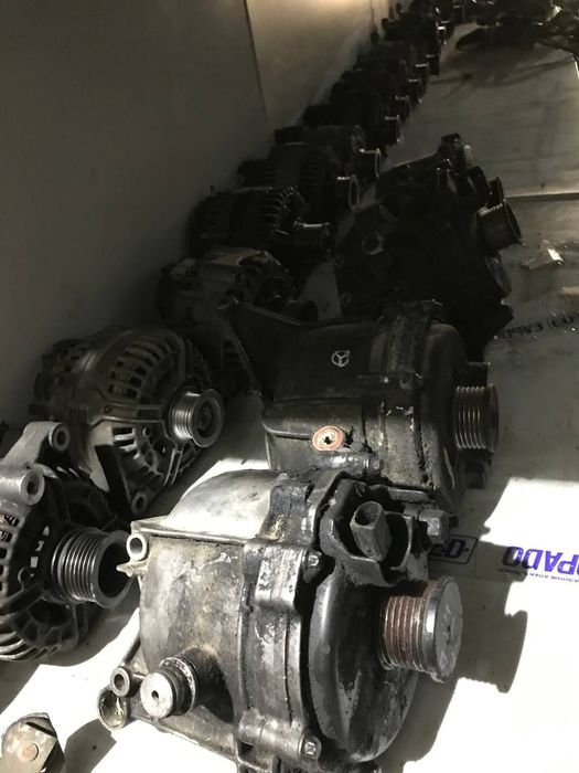 Генератор БМВ Е53 Е60 Е63 Е65 Е70 Е71 Ф01 Ф10 Ф30 Мерседес 220 221