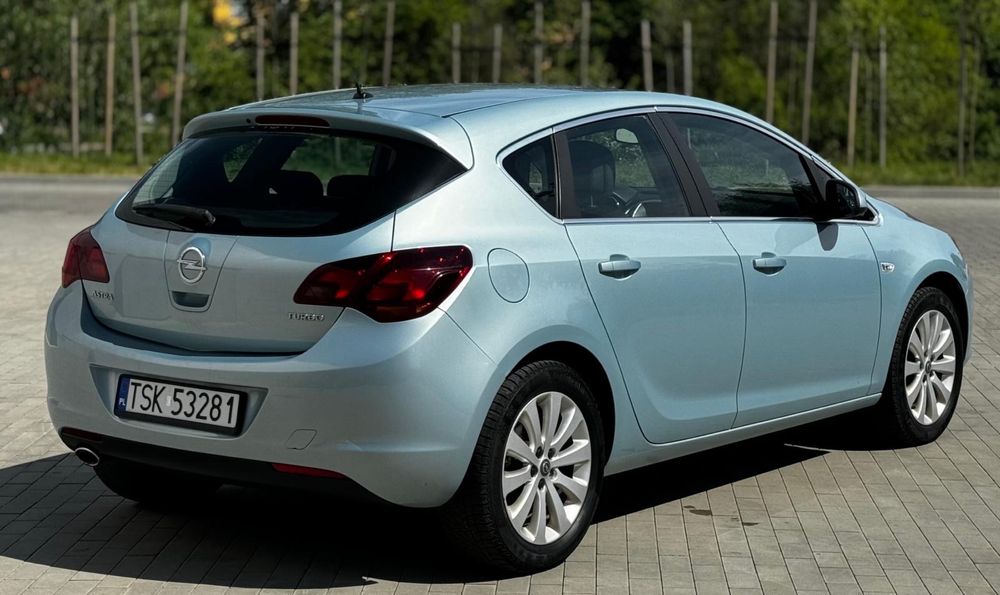 Opel Astra J IV 1.4 Turbo Benzyna Hatchback 2010r