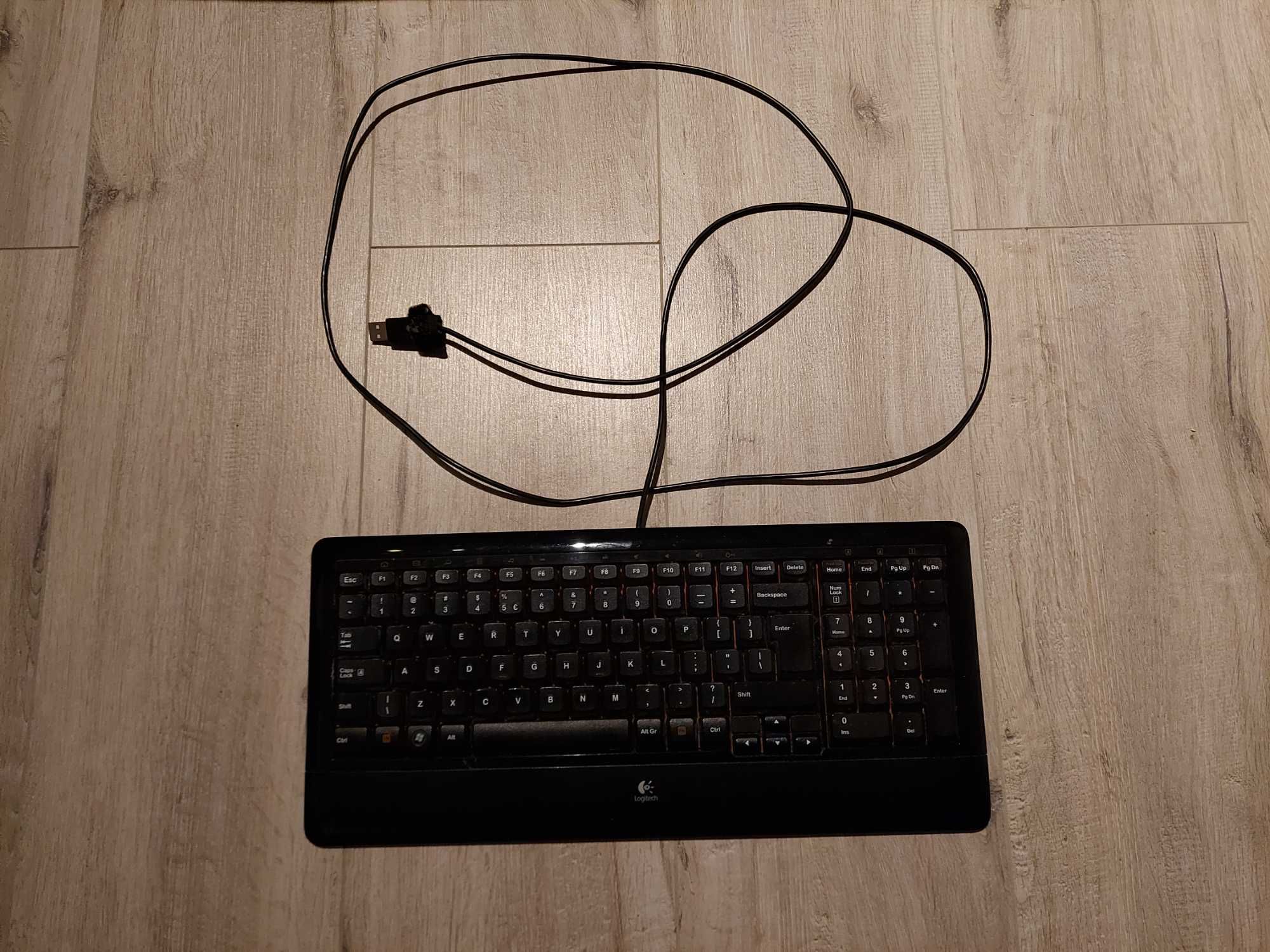 Zestaw: Klawiatura Logitech k300 + Słuchawki  Creative HS-800   uszk.