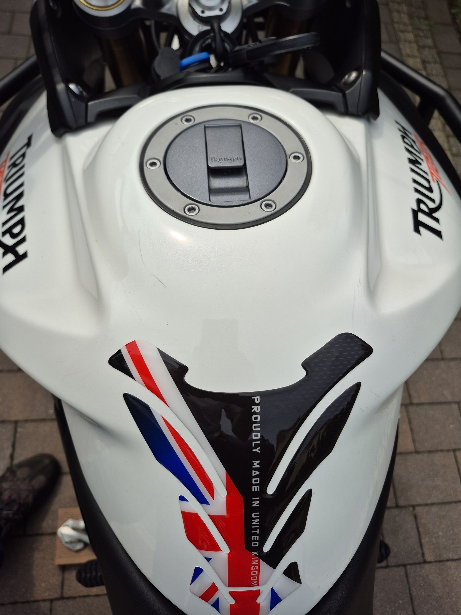 Triumph Tiger  800