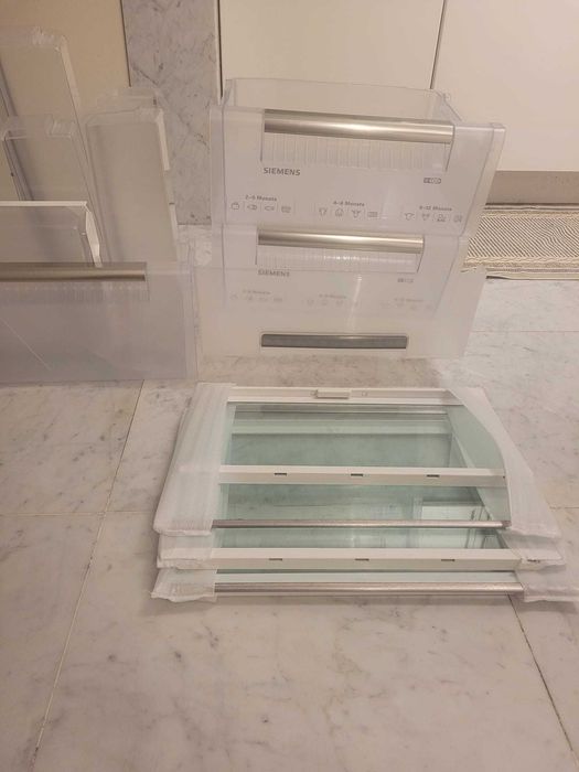 Prateleiras e gavetas de frigorífico Siemens