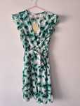 Vestido novo com etiqueta