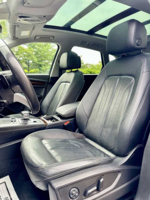 Audi Q5 quattro Premium      2018