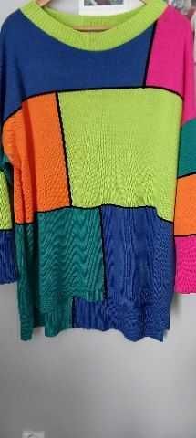 piękny kolorowy sweter oversize