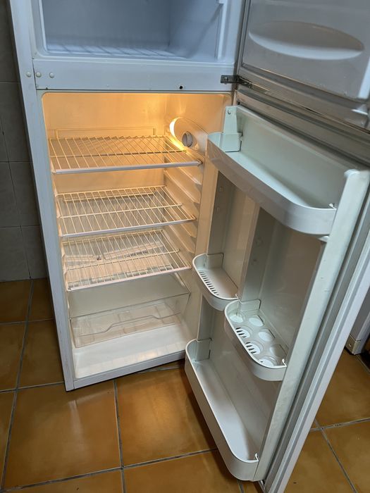 Vendo frigorifico usado mas a funcionar perfeitamente