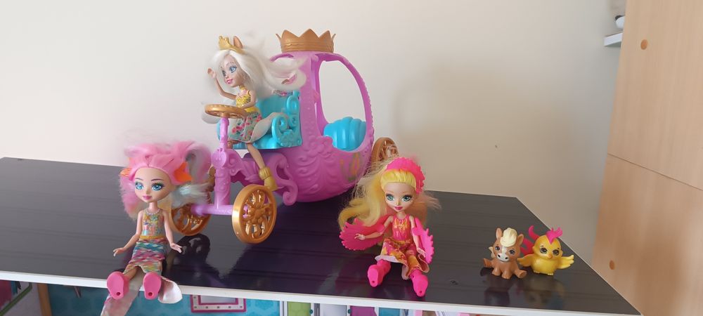 Casa de bonecas estilo barbie