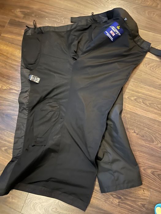 Calças impermeáveis RST