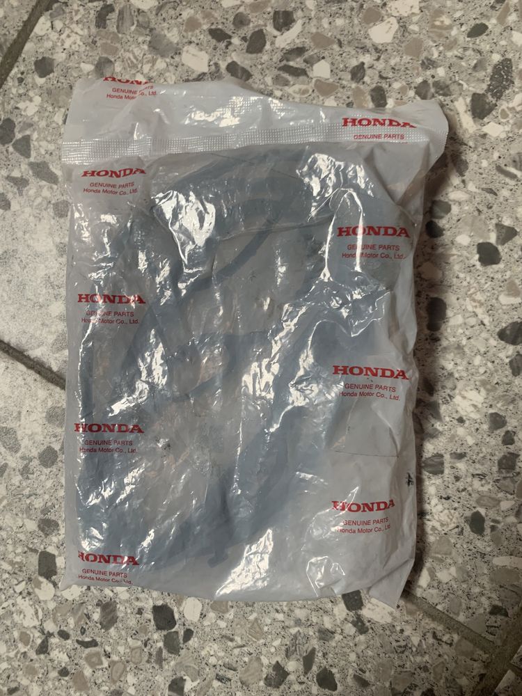 Прокладка кришки клапанів Honda 12341RMAE00