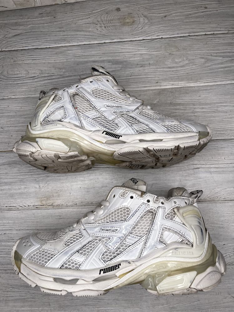 Нереальные модные balenciaga runner white (для ценителей )