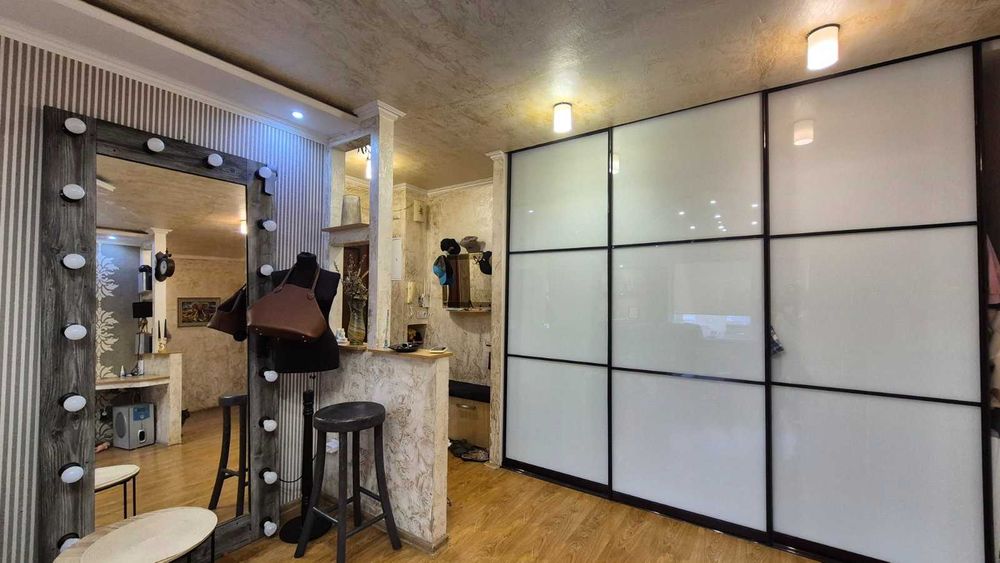 *Продаж 3х кімнатної квартири по пр.Юбилейному, Хортицький район