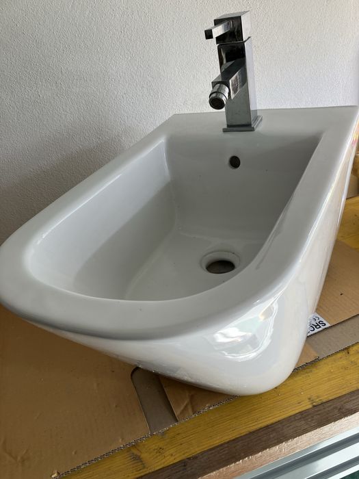 Bidé ROCA (pendurar)