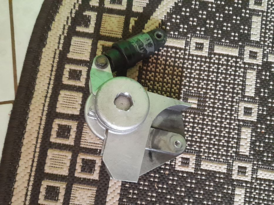 Кронштейн на bmw