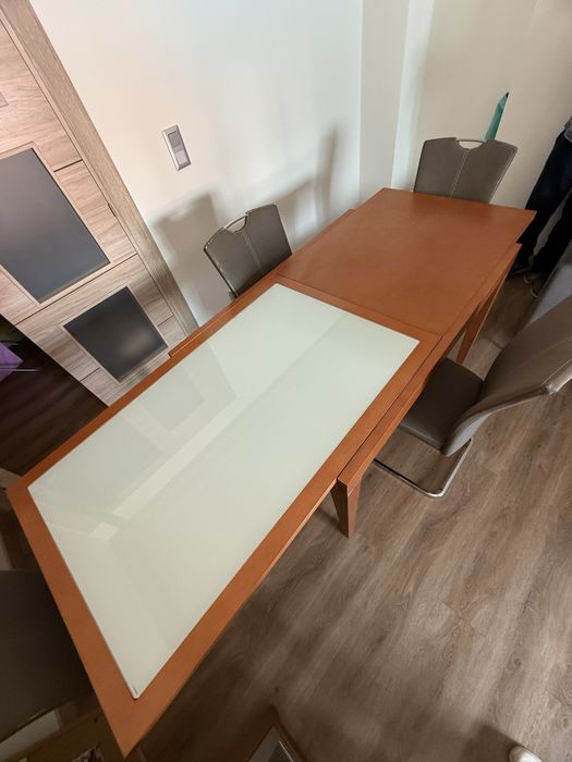 Mesa sala e cadeiras