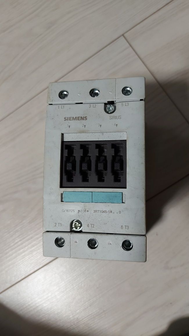 Stycznik Siemens Sirus 3RT1045-1-AK60