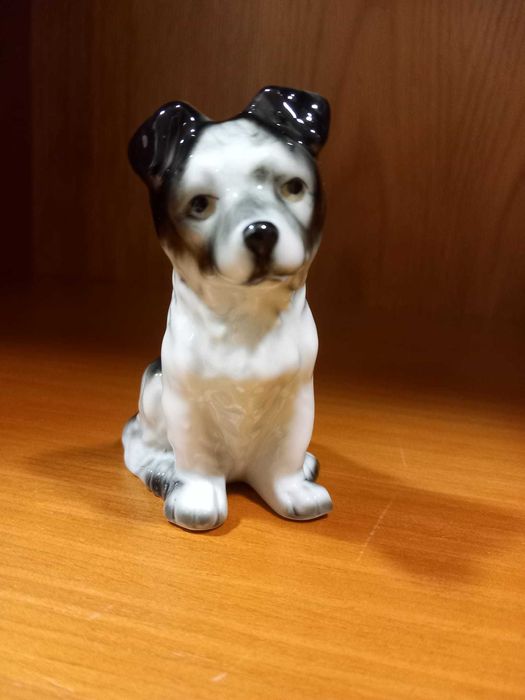 Par de cãezinhos em loiça com acabamento vidrado