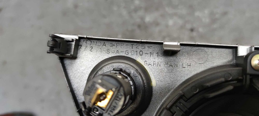 Honda Civic 7 VII 1.4 B Gałka Mieszka Zmiany Biegów Obudowa Mieszek