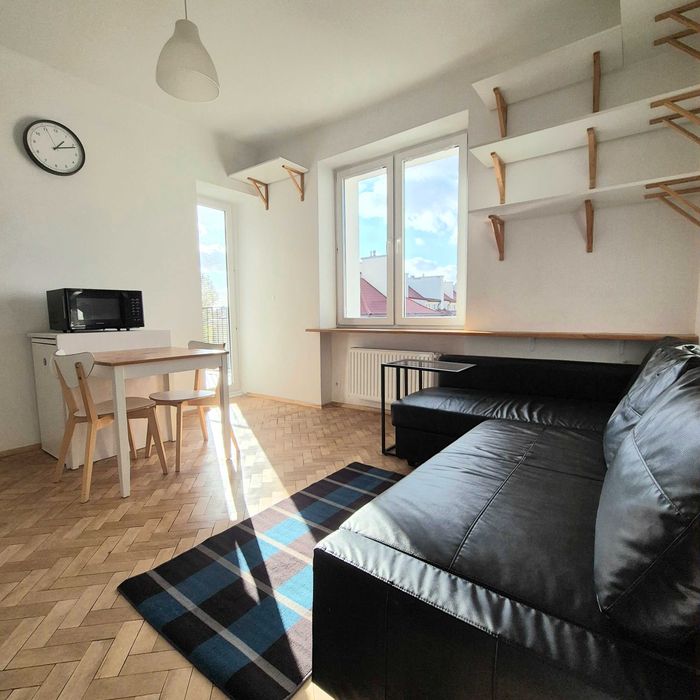 Kawalerka z loggią na Mokotowie bezpośrednio