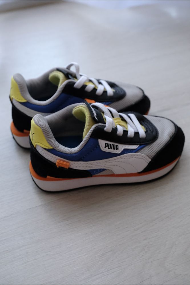 Дитячі кросівки puma