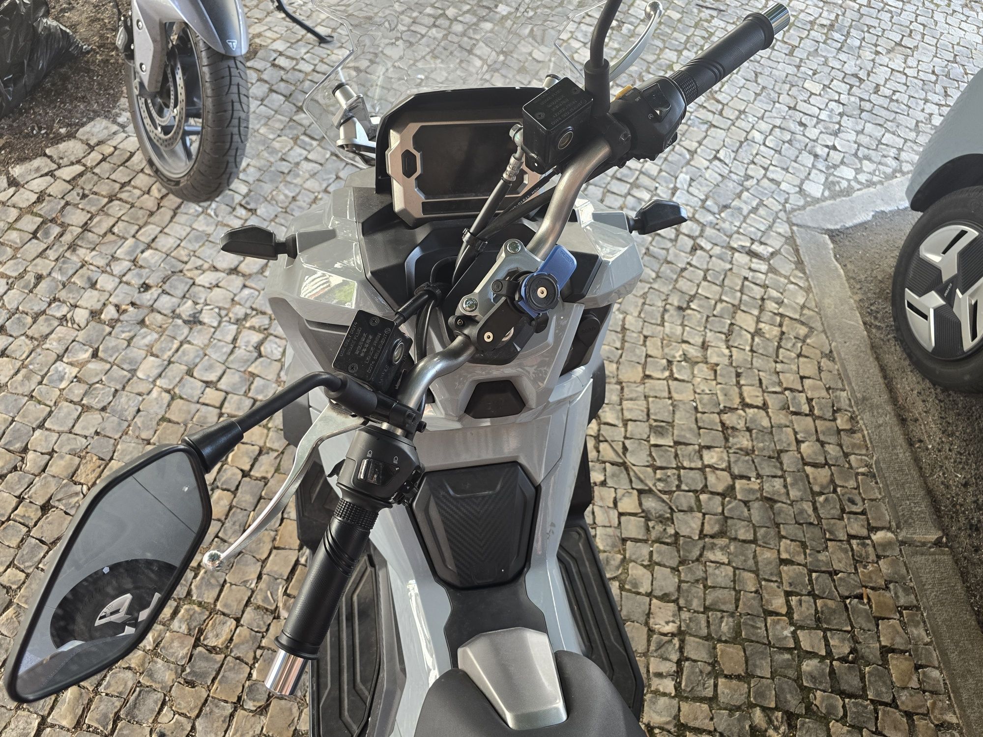 SYM ADX 125 com 3 anos de garantia