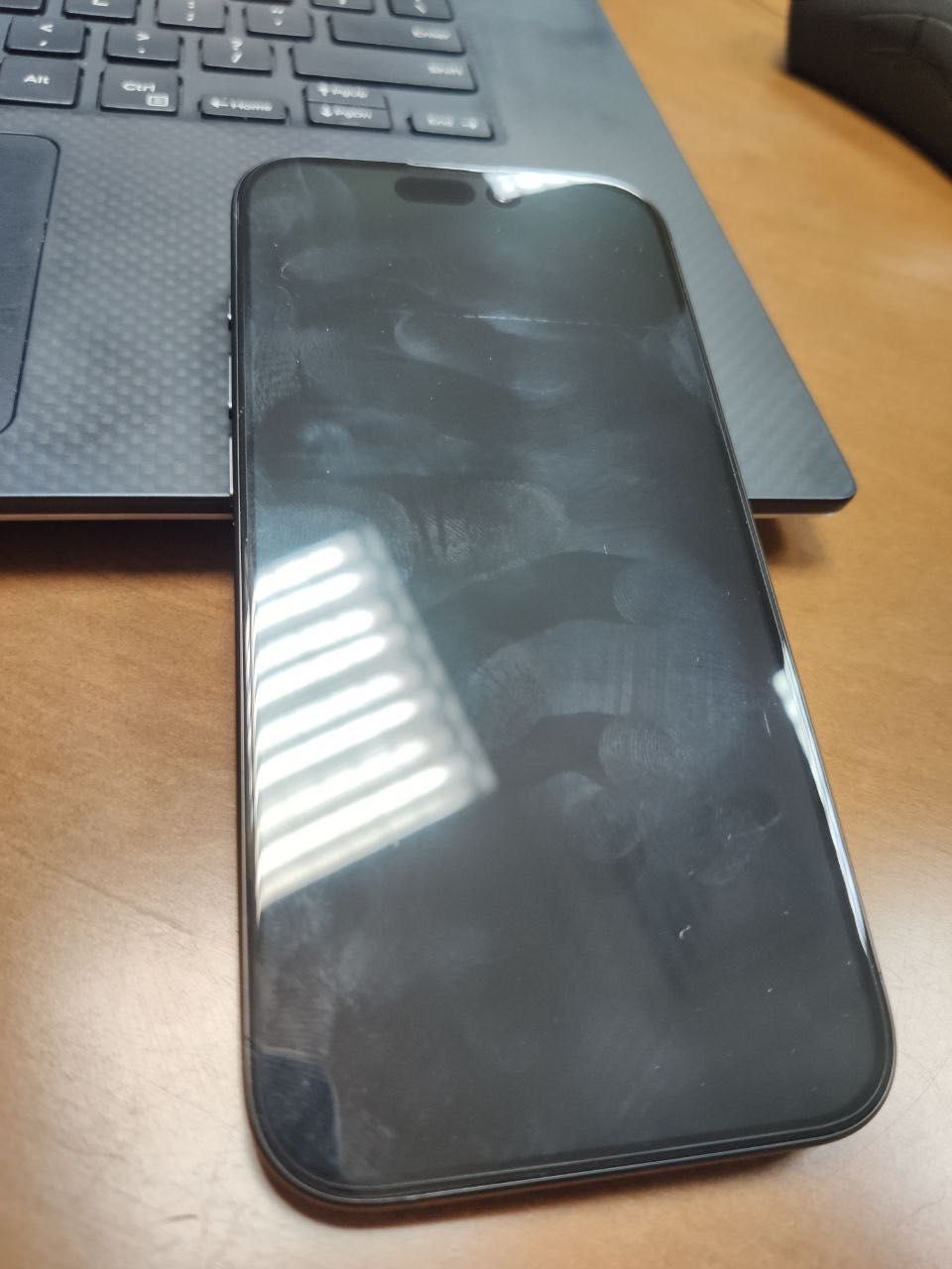 iPhone 15 pro 256 neverlocked black titanium