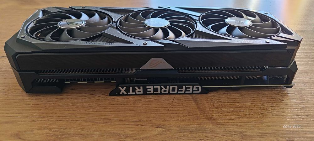 ASUS GeForce RTX 3080 ROG STRIX OC 10GB  Stan b. dobry.