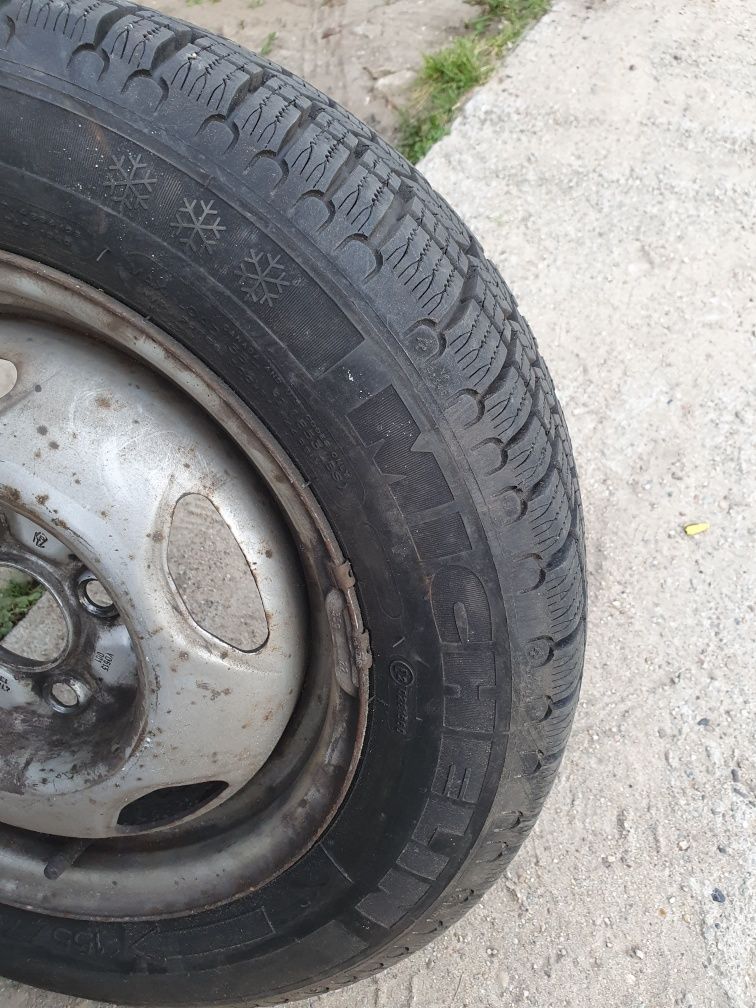 Opony zimowe Michelin R13