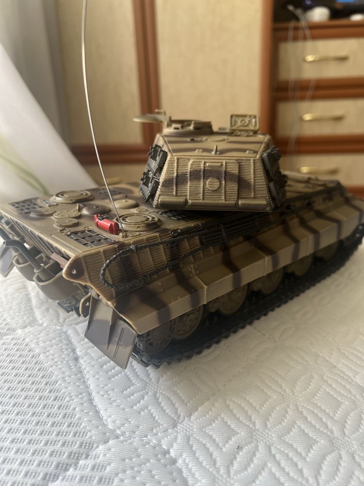 Танк на радіокеруванні Tiger II King Tiger Forces of Valor