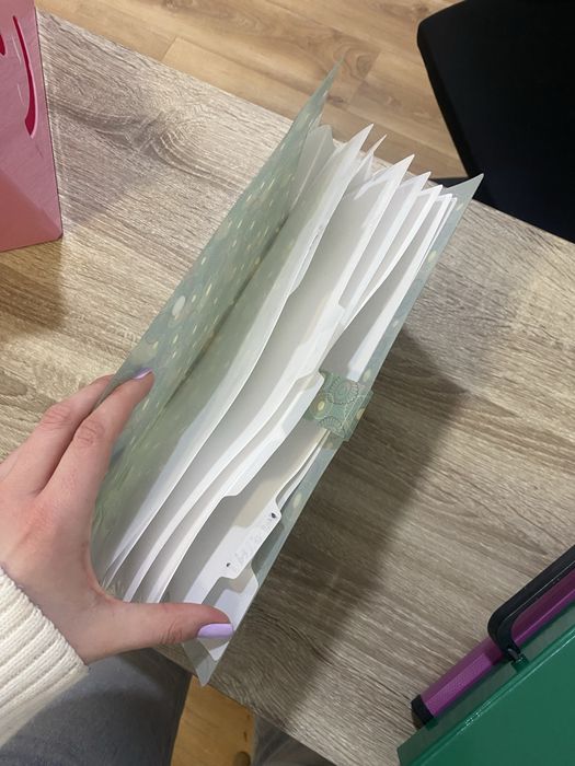 Organizator teczka z przegródkami na dokumenty a4