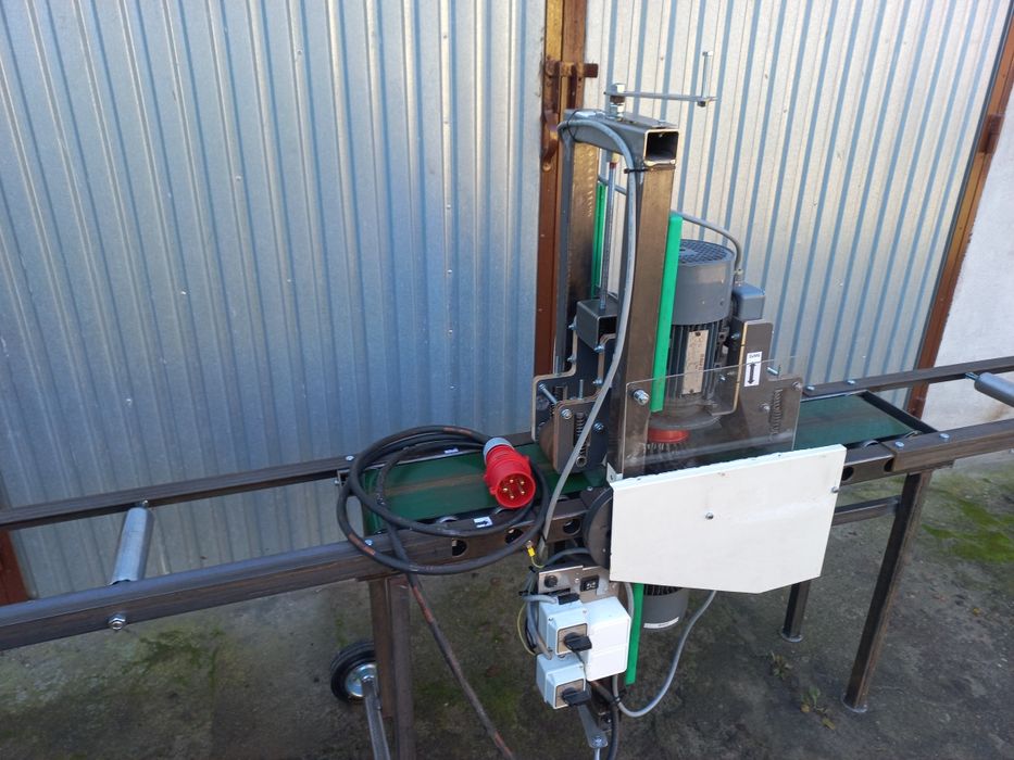 Satyniarka. Szlifierka do profili. Czyszczenie z rdzy